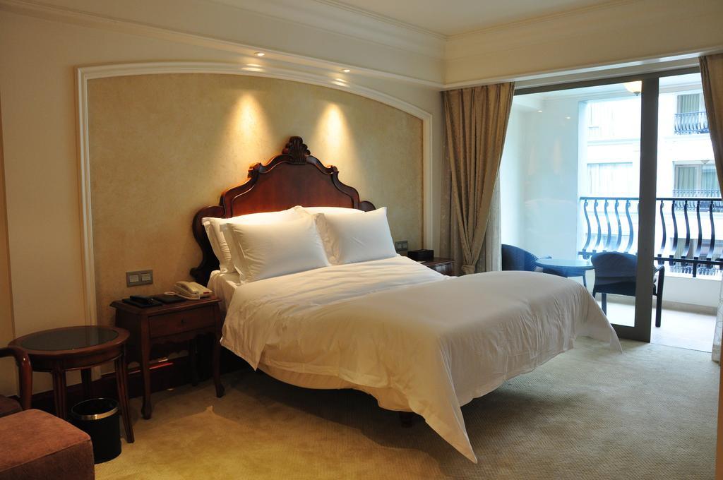 Guangzhou Weldon Hotel Room photo